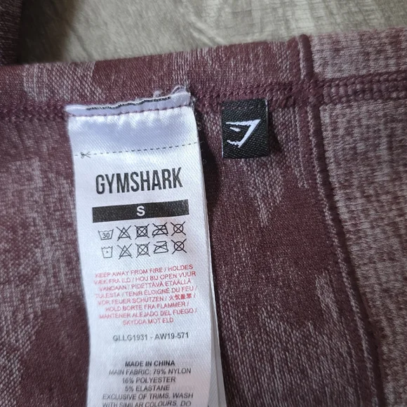 Gymshark Purple Camouflage Leggings - Picture 5 of 5